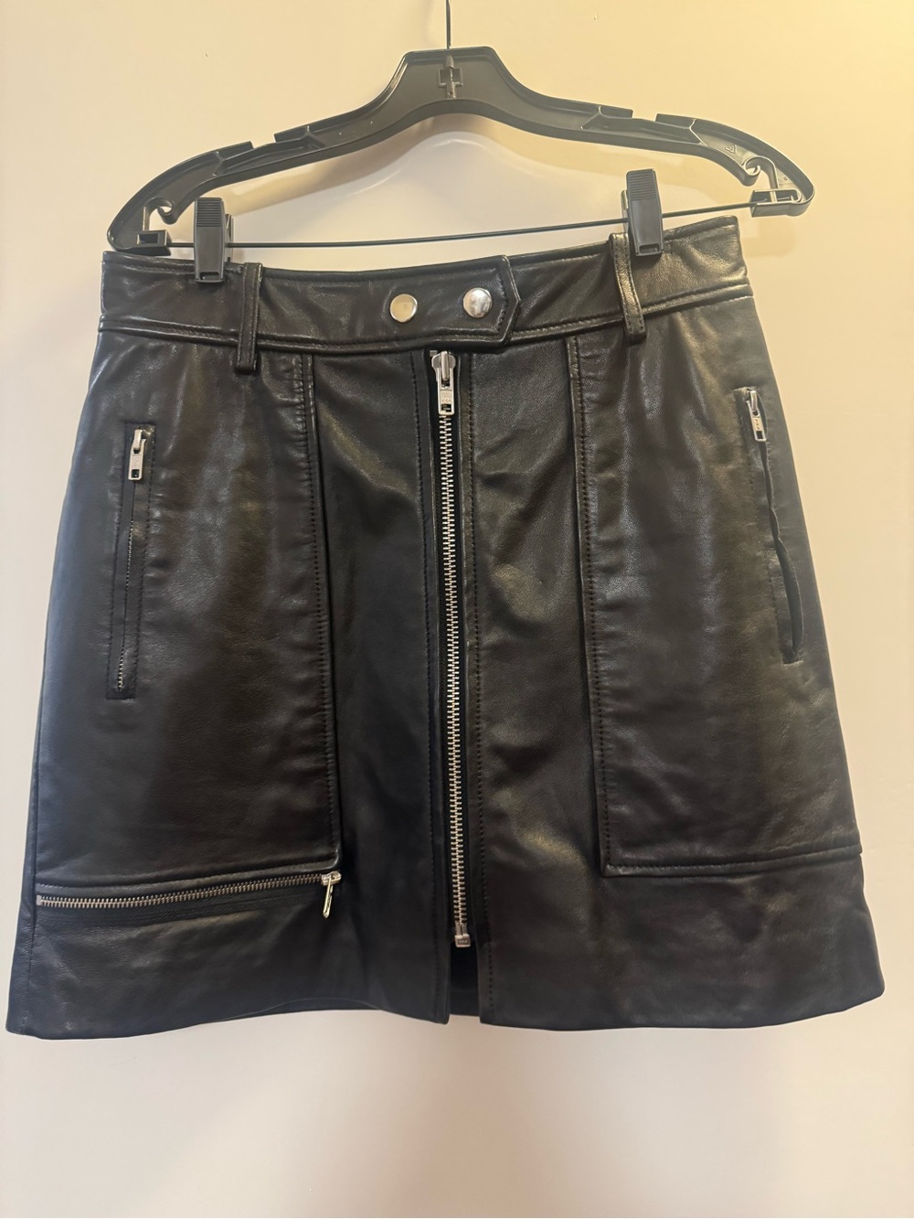 Women's Black Leather Zip-Front Mini Skirt